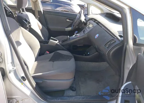 2015 Toyota Prius Two z USA, uszkodzony, nr VIN JTDKN3DU6F0457462